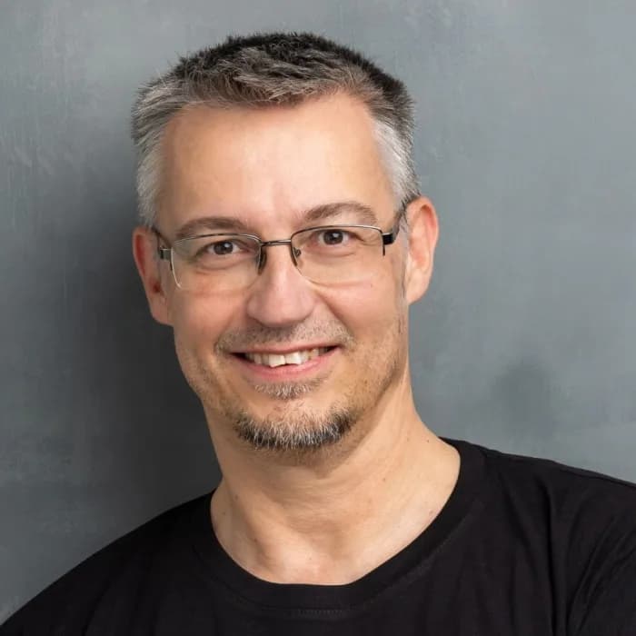 Földházi Csaba